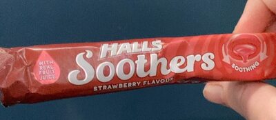 Halls Soothers Strawberry Lozenges Roll 45g